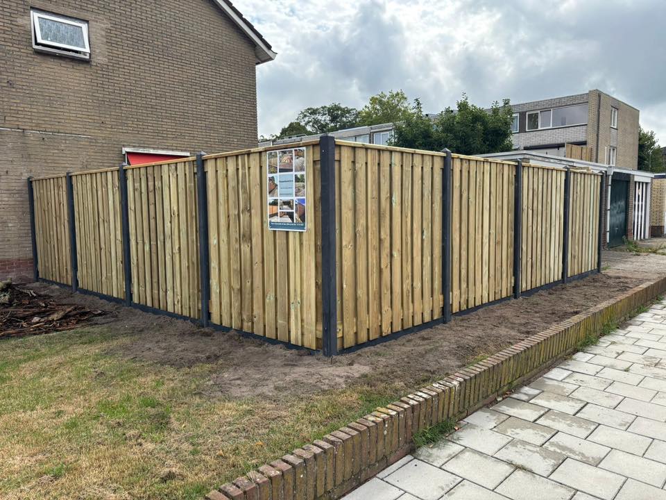 Schutting geplaatst door kbn